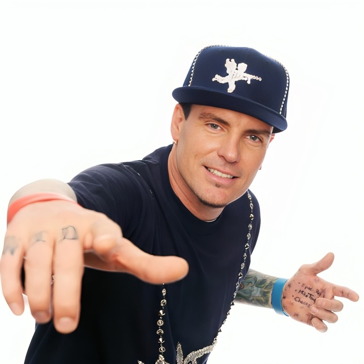 What Is Vanilla Ice Net Worth? His Earning Sources 2024